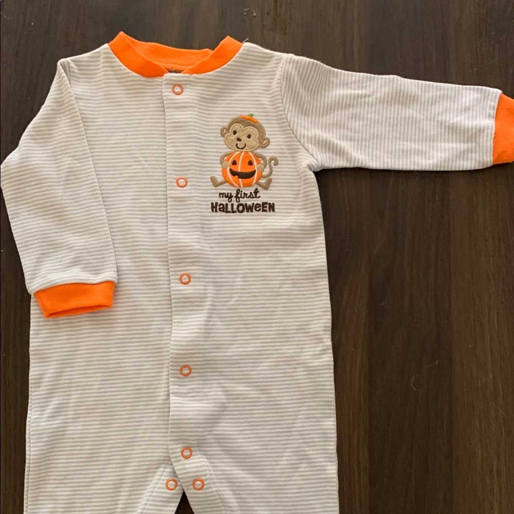 Carters- Halloween Onsie